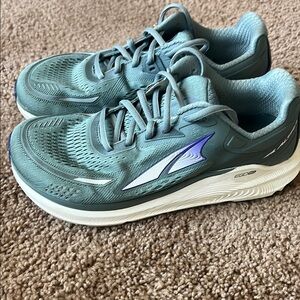 Altra Ego Max Paradigm Women’s Size 9